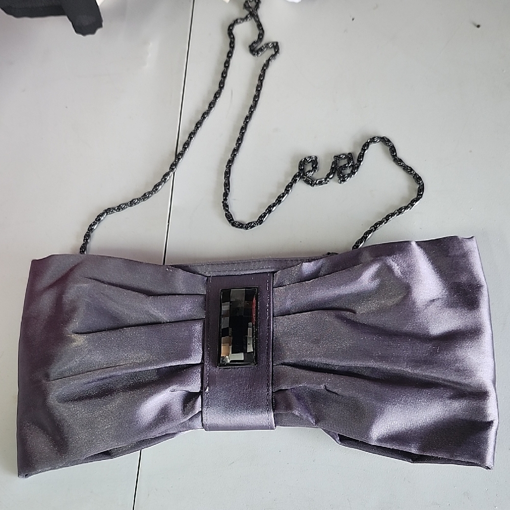 Vera Mont Shimmering Gray Clutch with Chain Accent